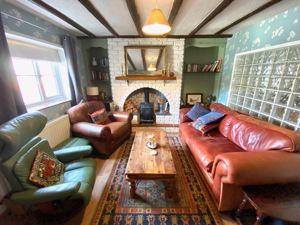 Lounge- click for photo gallery